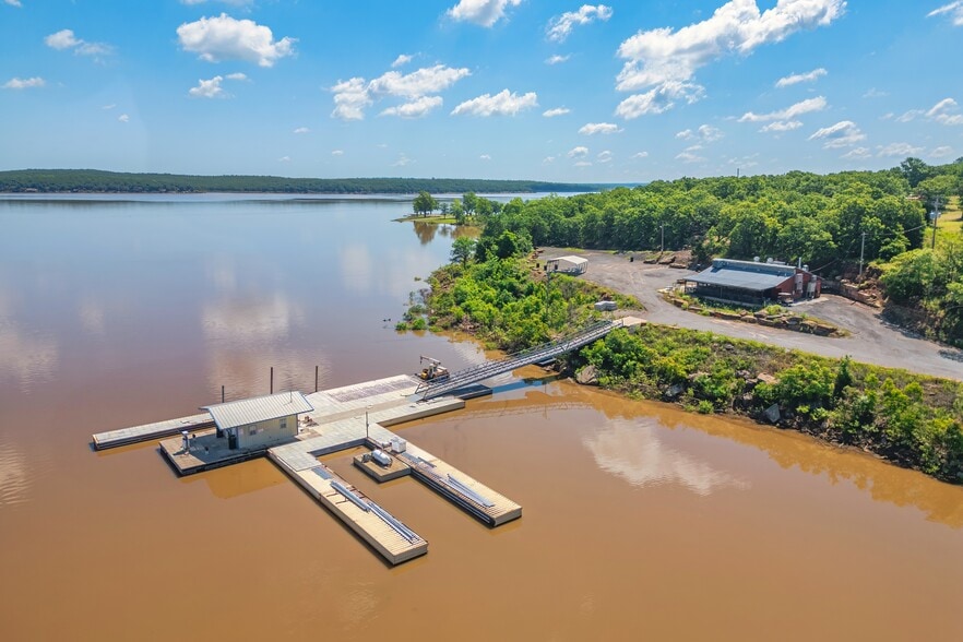 More Photos Of 3501 Westport Marina Rd, Cleveland Marina For Sale