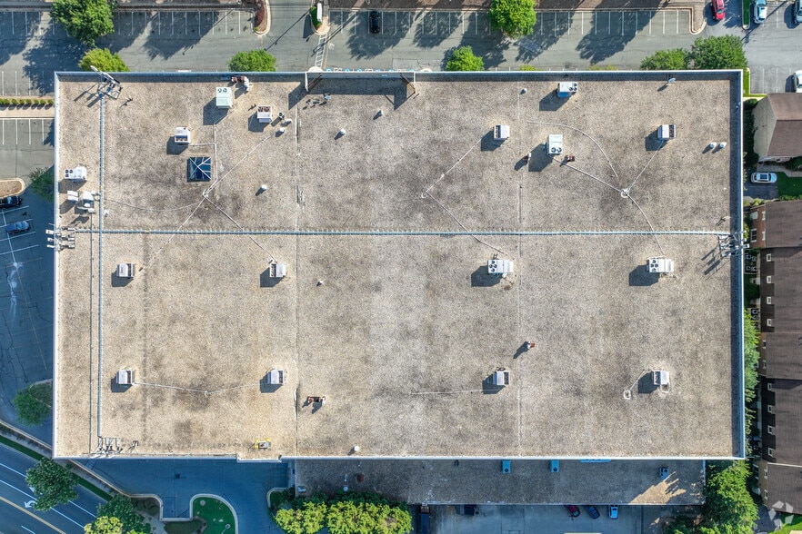 More Photos Of 725 Rockville Pike, Rockville Showroom For Lease