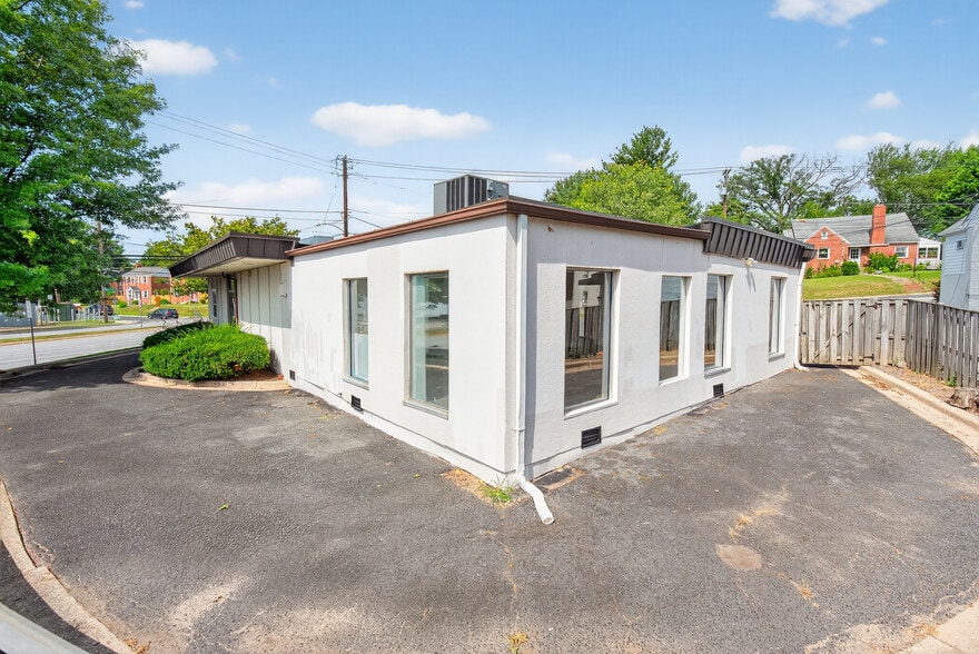 More Photos Of 10101 Lorain Ave, Silver Spring Medical For Sale