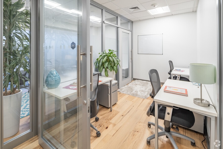 More Photos Of 145 S Fairfax Ave, Los Angeles Coworking Space