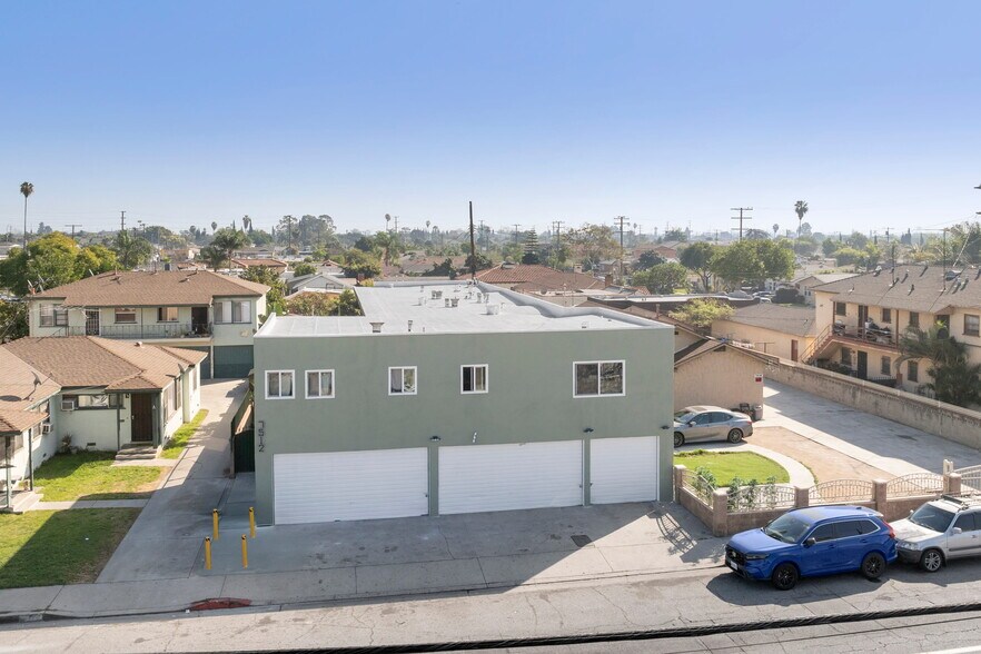 Primary Photo Of 7512 California Ave, Huntington Park Apartments For Sale