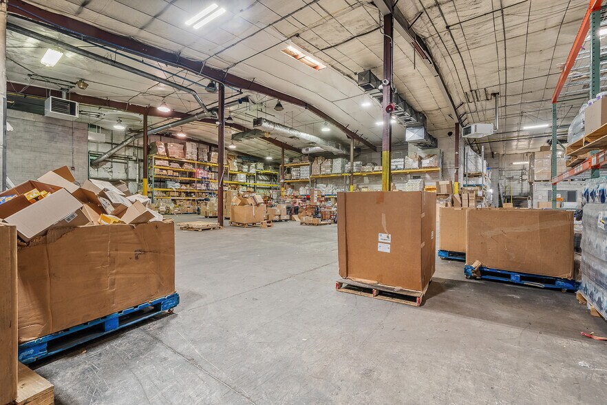 More Photos Of 555 Country Club Rd, Dallas Warehouse For Sale