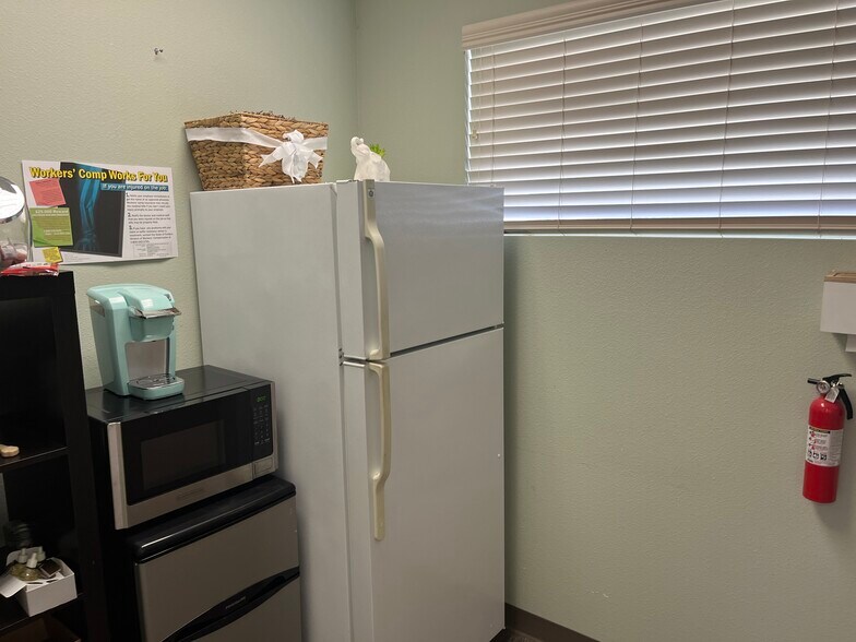 More Photos Of 305 S Childs St, Leesburg Medical For Sale