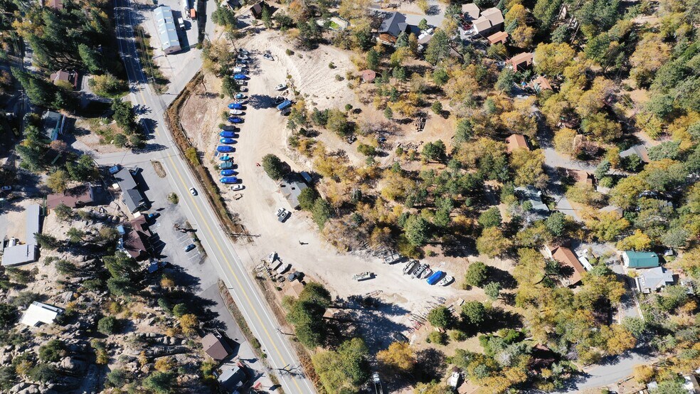 More Photos Of 32864 Hilltop Blvd, Running Springs Freestanding For Sale