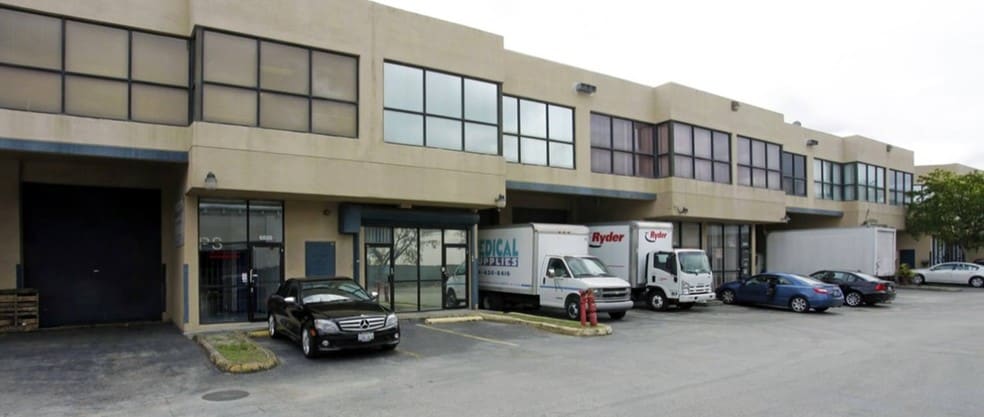 More Photos Of 6820-6856 NW 77th Ct, Miami Warehouse For Lease