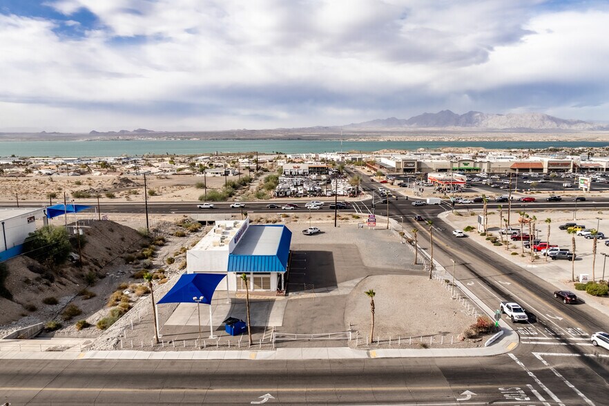 More Photos Of 951 Lake Havasu Ave N, Lake Havasu City Showroom For Lease