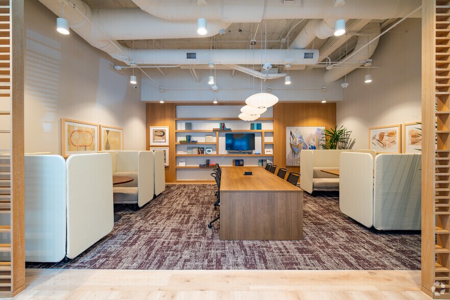 More Photos Of 3110 N Central Ave, Phoenix Coworking Space