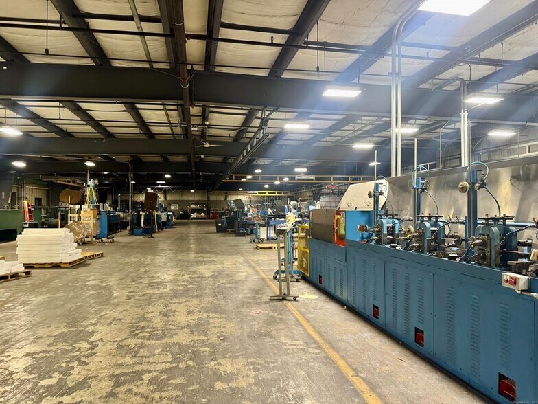 More Photos Of 8 Baldwin Dr, Branford Manufacturing For Lease