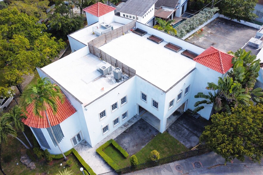 More Photos Of 5999 Biscayne Blvd, Miami Office For Lease