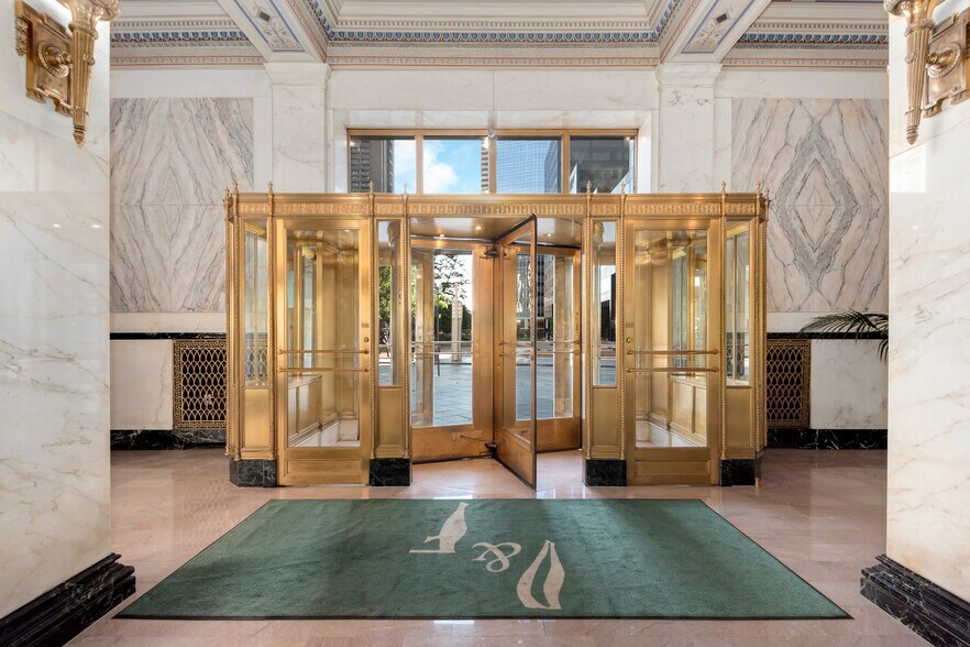 More Photos Of 1601 Arapahoe St, Denver Office For Sale