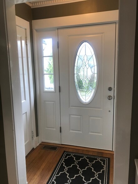 More Photos Of 3 Field Rd, Cos Cob Specialty For Sale