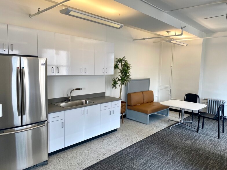 More Photos Of 1402 3rd Ave, Seattle Office For Lease