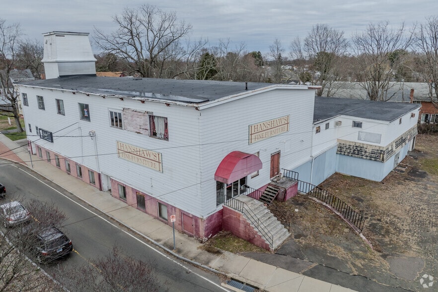 More Photos Of 501 E Middle Tpke, Manchester Apartments For Sale