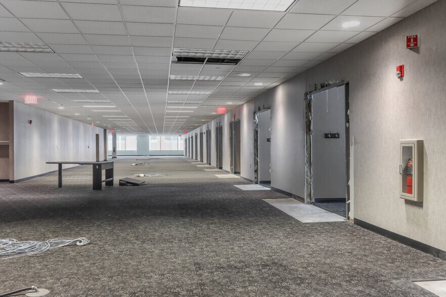 More Photos Of 11 Scott St, Wausau Office For Lease