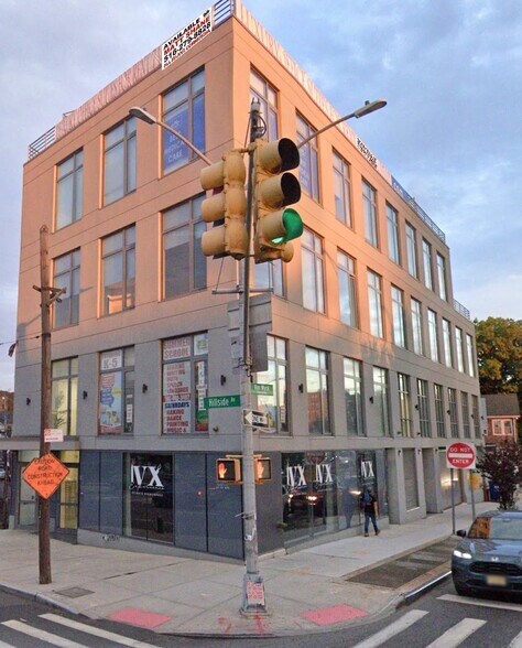 More Photos Of 136-21 Hillside Ave, Richmond Hill Medical For Lease