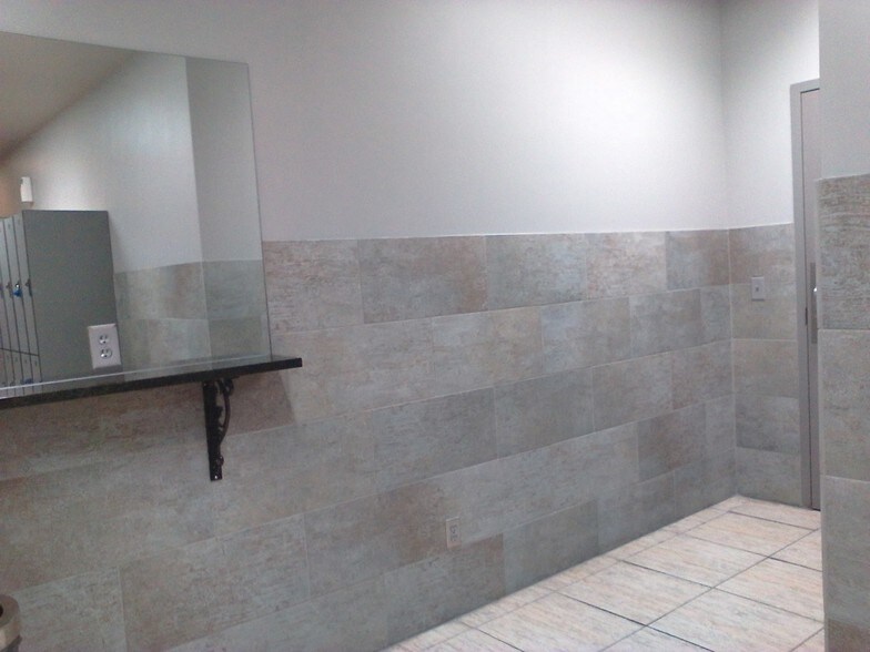 More Photos Of 3634 Austin Peay Hwy, Memphis Medical For Sale