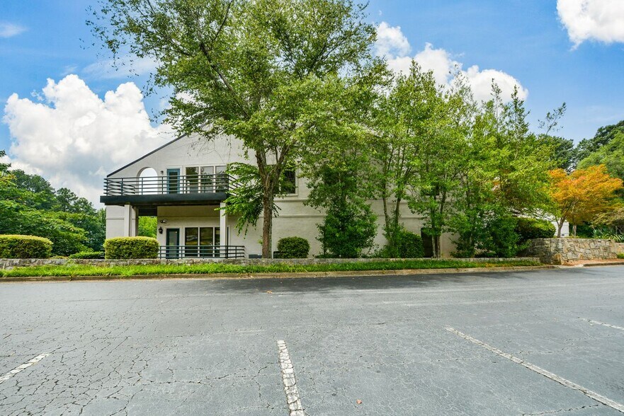 More Photos Of 1820 The Exchange SE, Atlanta Office For Sale