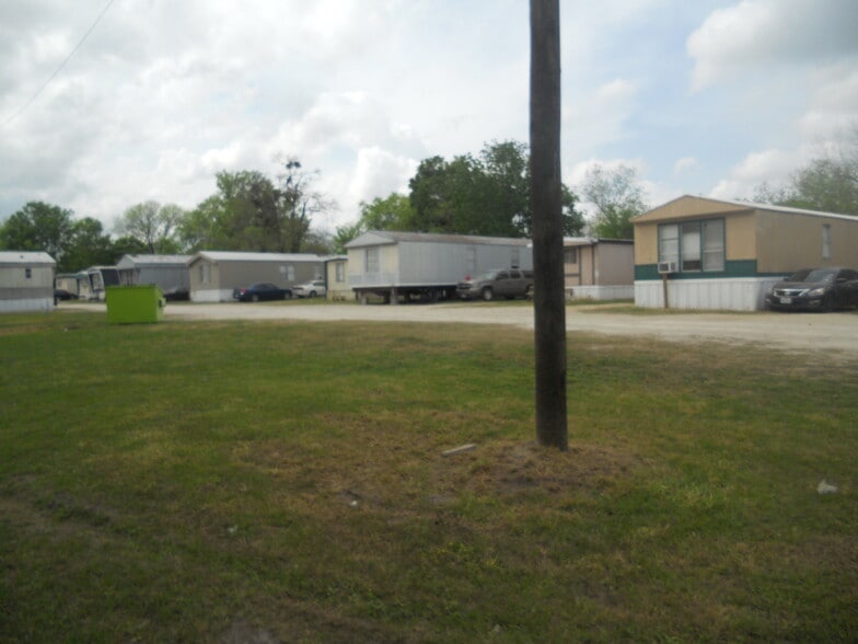 More Photos Of 113 N Clegg St, Trinity Manufactured Housing Mobile Home Park For Sale