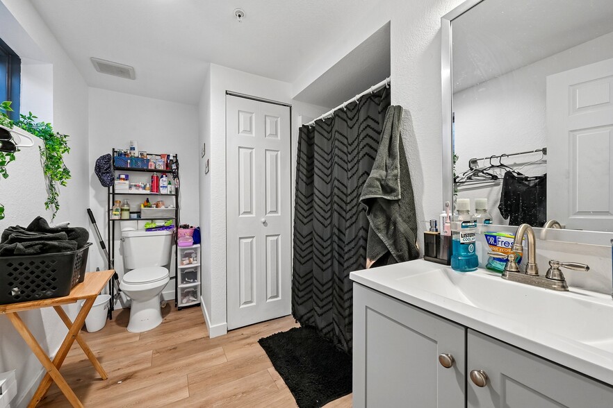 More Photos Of 5250 E Warren Ave, Denver Apartments For Sale