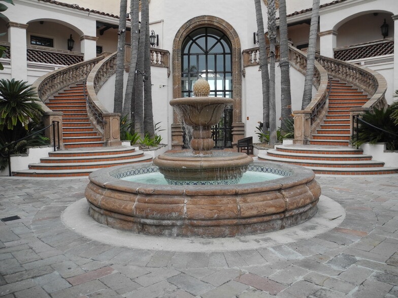 More Photos Of 1901 Newport Blvd, Costa Mesa Medical For Lease