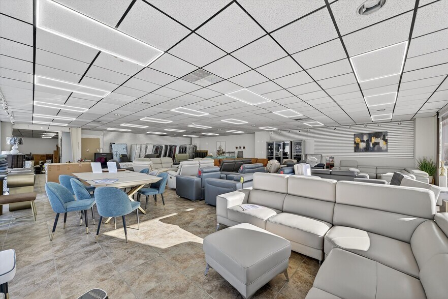 More Photos Of 330 Stage Rd, Monroe Auto Dealership For Lease