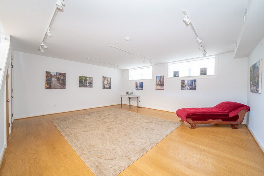 More Photos Of 117 Pondfield Rd, Bronxville Freestanding For Sale