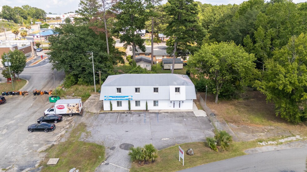 More Photos Of 123 Lawand Dr, Columbia Office Residential For Sale