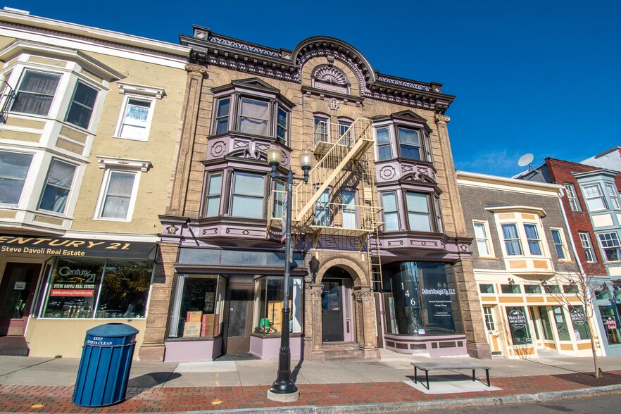 Primary Photo Of 148-150 Castle St, Geneva Storefront Retail Residential For Sale