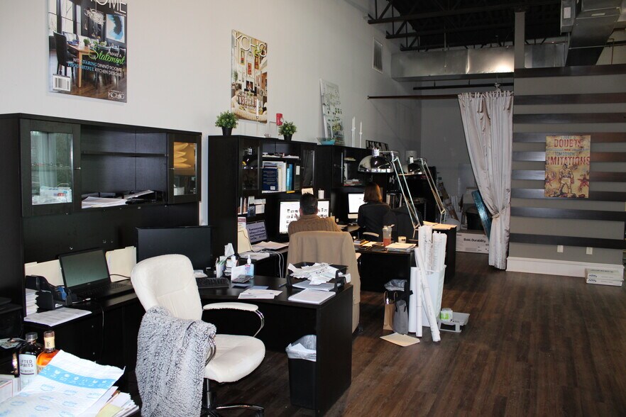 More Photos Of 8625 College Blvd, Overland Park Loft Creative Space For Lease