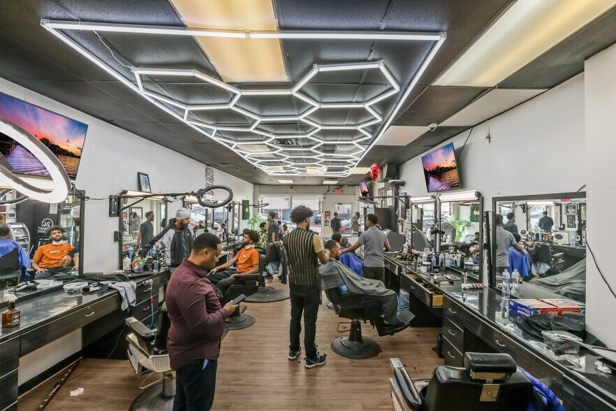 More Photos Of , Minneapolis General Retail For Sale