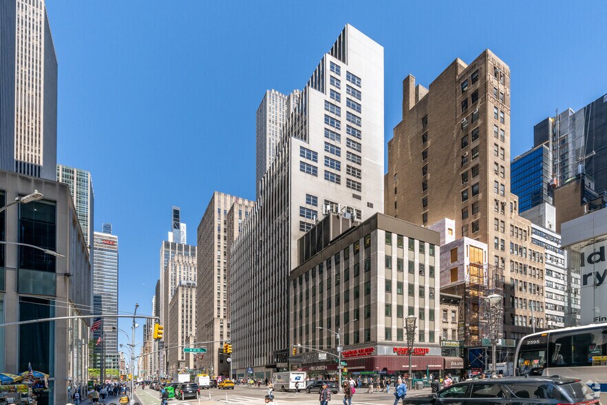 More Photos Of 1212 Avenue Of The Americas, New York Office For Lease