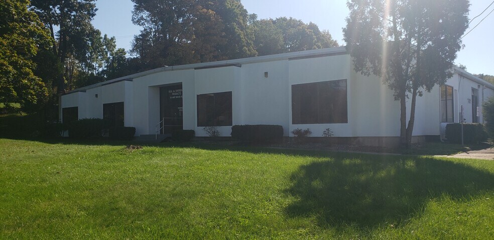 More Photos Of 50 Miry Brook Rd, Danbury Warehouse For Sale