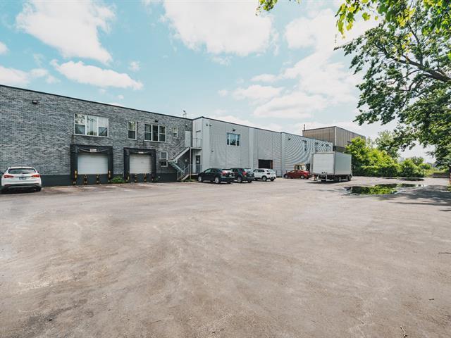 More Photos Of 6270-6290 Rue Périnault, Montréal Industrial For Sale