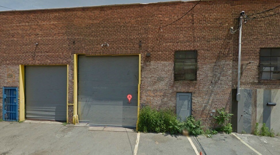 Primary Photo Of 1165 Grinnell Pl, Bronx Land For Lease