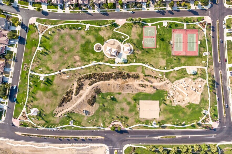 More Photos Of 9121 Prometheus Dr, Bakersfield Apartments For Sale