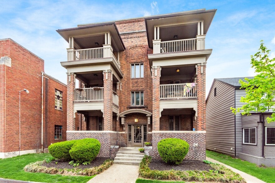 More Photos Of 94 N 20th St, Columbus Apartments For Sale