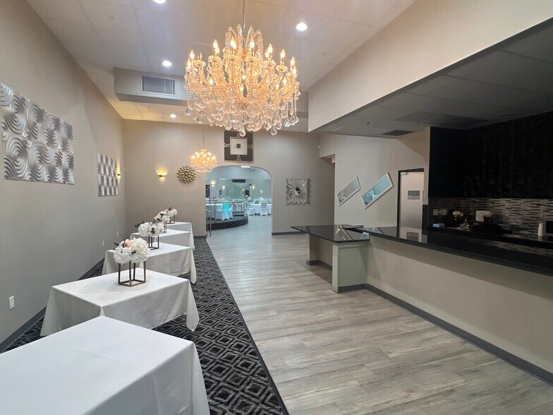 More Photos Of 8740 Ohio Dr, Plano Storefront For Lease