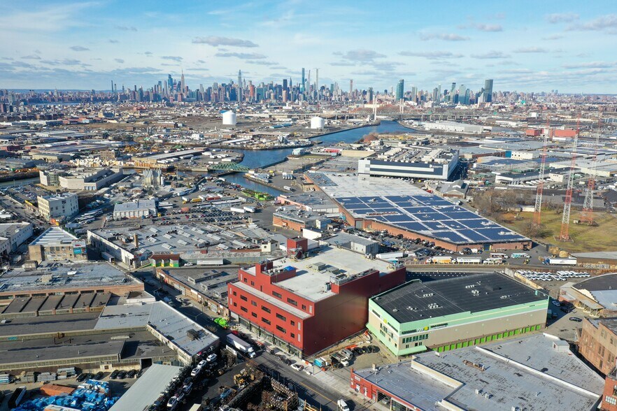 More Photos Of 4805 Metropolitan Ave, Ridgewood Light Distribution For Lease