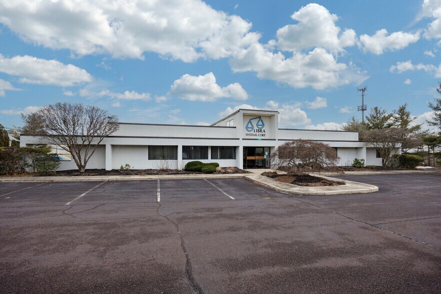 More Photos Of 220 Stahl Rd, Harleysville Research And Development For Sale