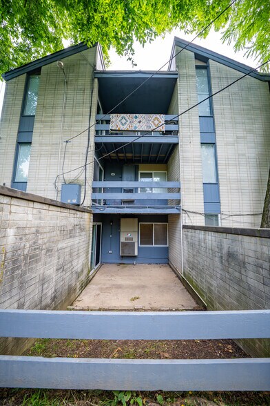 More Photos Of 1102 Salem Ave, Dayton Apartments For Sale