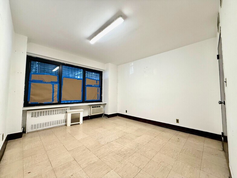 More Photos Of 160 Parkside Ave, Brooklyn Apartments For Lease