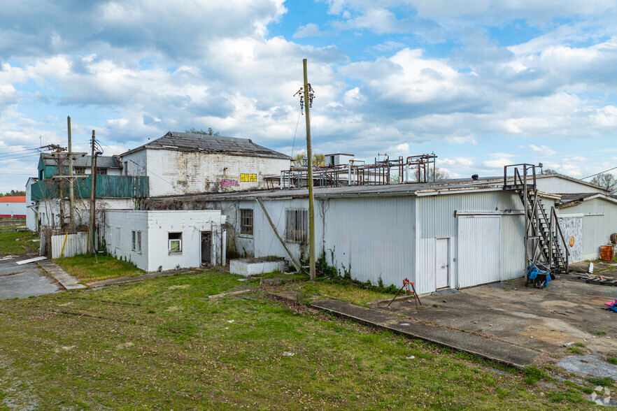 Primary Photo Of 204 Southern Blvd, Wyoming Warehouse For Sale