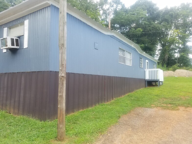 807 Edgemont Ave, Greenville, SC 29617 Manufactured Housing Mobile