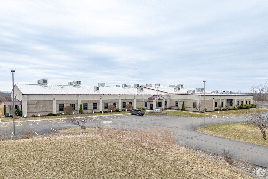 Primary Photo Of 20 Parker Ln, Perry Office For Sale