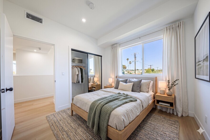 More Photos Of 2847 S Victoria Ave, Los Angeles Multifamily For Sale