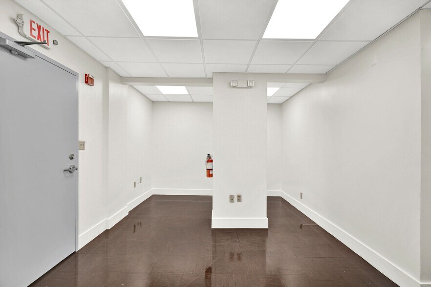 More Photos Of 4101 NW 4th St, Plantation Medical For Lease