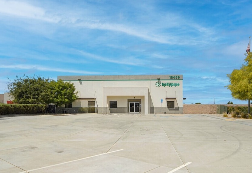 Primary Photo Of 19459 Flightpath Way, Bakersfield Warehouse For Lease