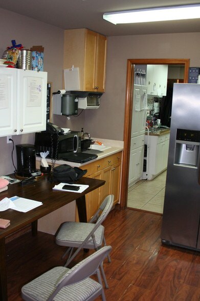 More Photos Of 1950 Keene Rd, Richland Freestanding For Lease
