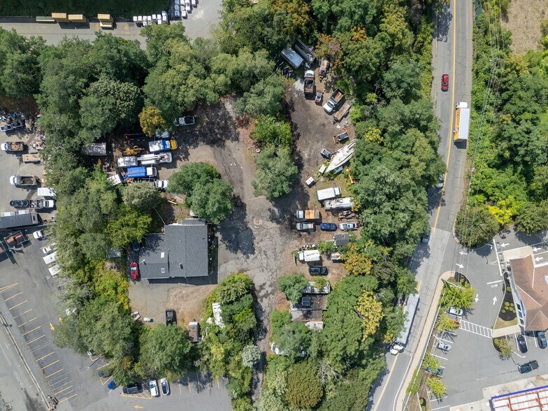 More Photos Of 3 Swampscott Rd, Salem Land For Sale