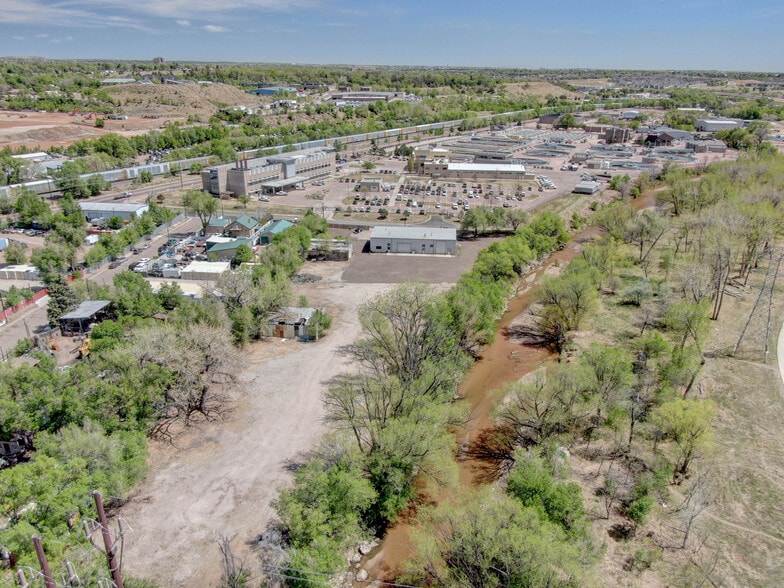 More Photos Of 1210 S El Paso St, Colorado Springs Warehouse For Lease